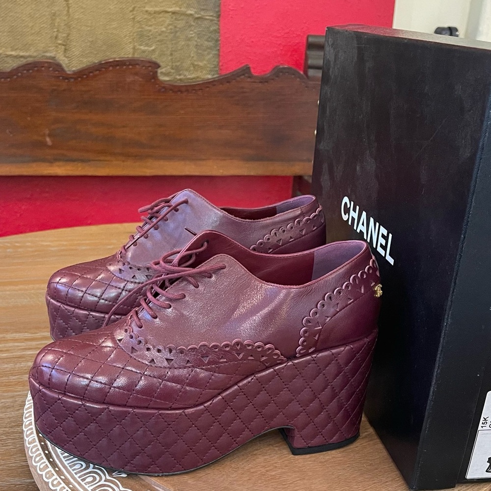 Chanel Interlocking CC Logo Quilted Platform Oxford Pumps Size 36.5